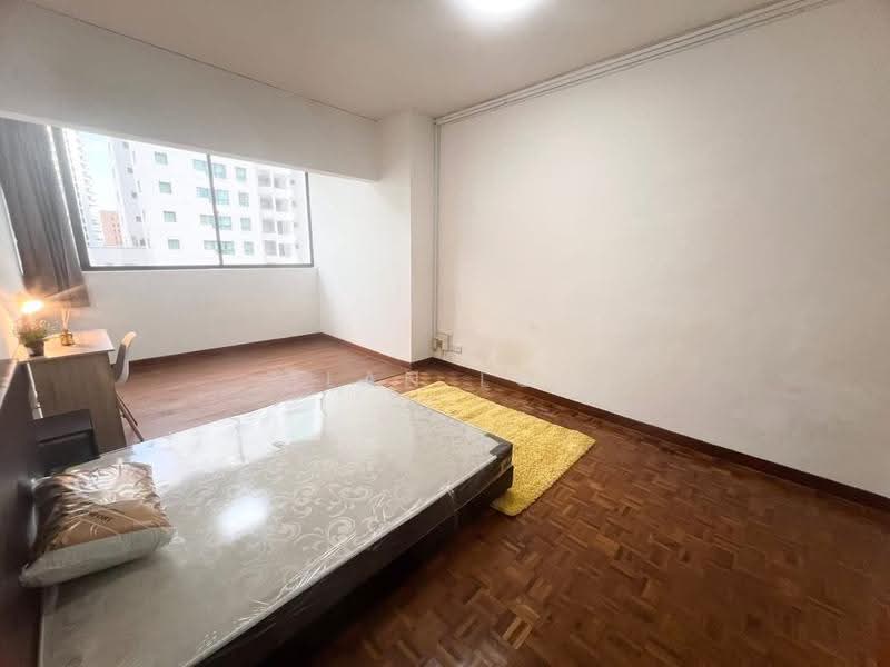 Orchard Towers, 1 Claymore Drive, Room Rental, 130 sqft, Apartment For Rent, by Alan Loh, 500245328 - Bedroom - PropertyGuru.com.sg