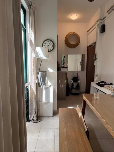Tiong Bahru Apartment, Eng Hoon Street, 2 Bedrooms, 650 sqft, Apartment For Rent, by Charissa Lim, 500245333 - Interior - PropertyGuru.com.sg