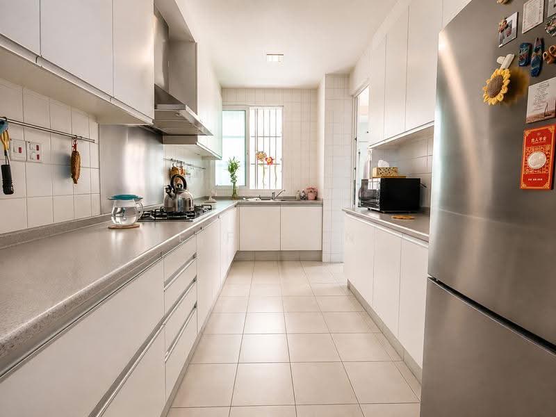 Edelweiss Park Condo, 90 Flora Road, Changi Airport / Changi Village, 4 Bedrooms, 1,625 sqft, Condominium For Sale, by Jeffrey Ng, 500245342 - Kitchen - PropertyGuru.com.sg