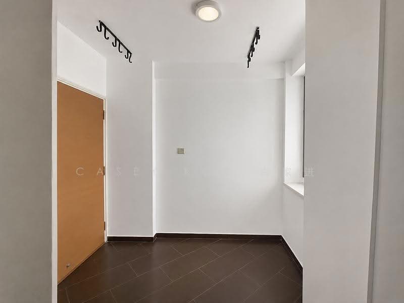 Nim Gardens, 77 Nim Road, 3 Bedrooms, 1,893 sqft, Condominium For Rent, by Casey Koo 古家进, 500245346 - Interior - PropertyGuru.com.sg