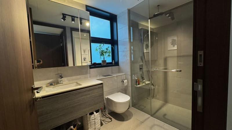 Royalgreen, 2 Anamalai Avenue, 1 Bedroom, 721 sqft, Condominium For Rent, by Li Lin, 500245359 - Bathroom - PropertyGuru.com.sg