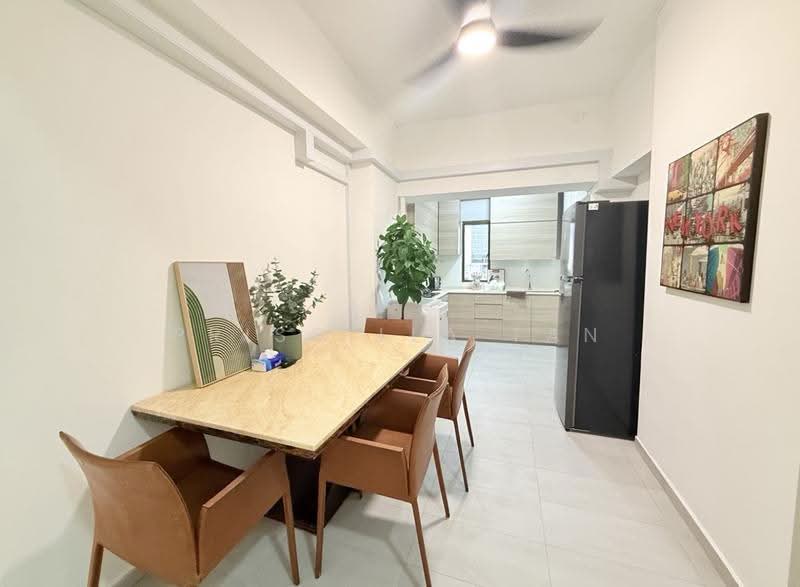 Queensway Tower, 1 Queensway, Room Rental, 1,600 sqft, Apartment For Rent, by Priscilla Tan, 500245361 - Dining Room - PropertyGuru.com.sg