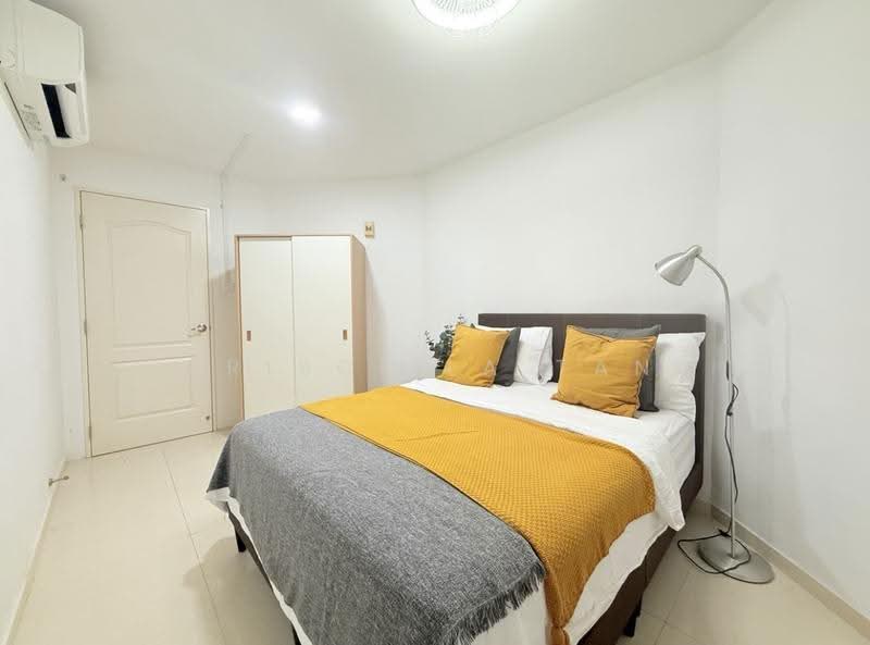 Queensway Tower, 1 Queensway, Room Rental, 1,600 sqft, Apartment For Rent, by Priscilla Tan, 500245361 - Bedroom - PropertyGuru.com.sg