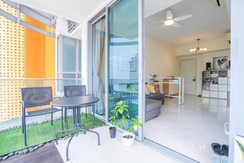 Lincoln Suites, 1 Khiang Guan Avenue, Newton / Novena, 2 Bedrooms, 1,033 sqft, Condominium For Sale, by Brandon Lye, 500245364 - Balcony - PropertyGuru.com.sg