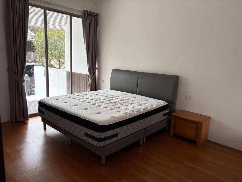 Bedok Terrace House Along Bedok South Road For Rent D15 Woo Mon Chew Road, Bedok South Road, 3 Bedrooms, 2,350 sqft, Terraced House For Rent, by Alson Ong, 500245366 - Bedroom - PropertyGuru.com.sg