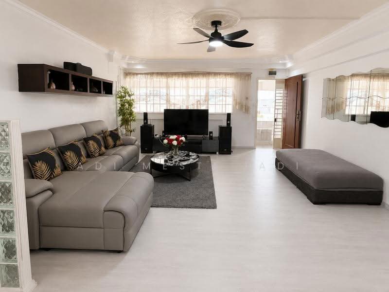 854 Tampines Street 82, 854 Tampines Street 82, Pasir Ris / Tampines, 3 Bedrooms, 1,108 sqft, HDB Flat For Sale, by Adi Mesti Jadi, 500245368 - Living Room - PropertyGuru.com.sg