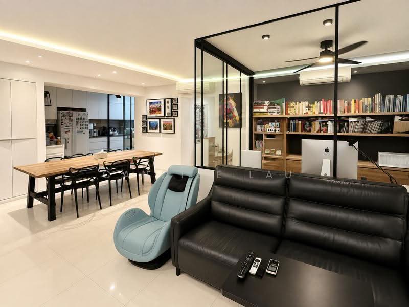 310B Punggol Walk, 310B Punggol Walk, Hougang / Punggol / Sengkang, 3 Bedrooms, 1,205 sqft, HDB Flat For Sale, by Candice Lau, 500245371 - Living Room - PropertyGuru.com.sg