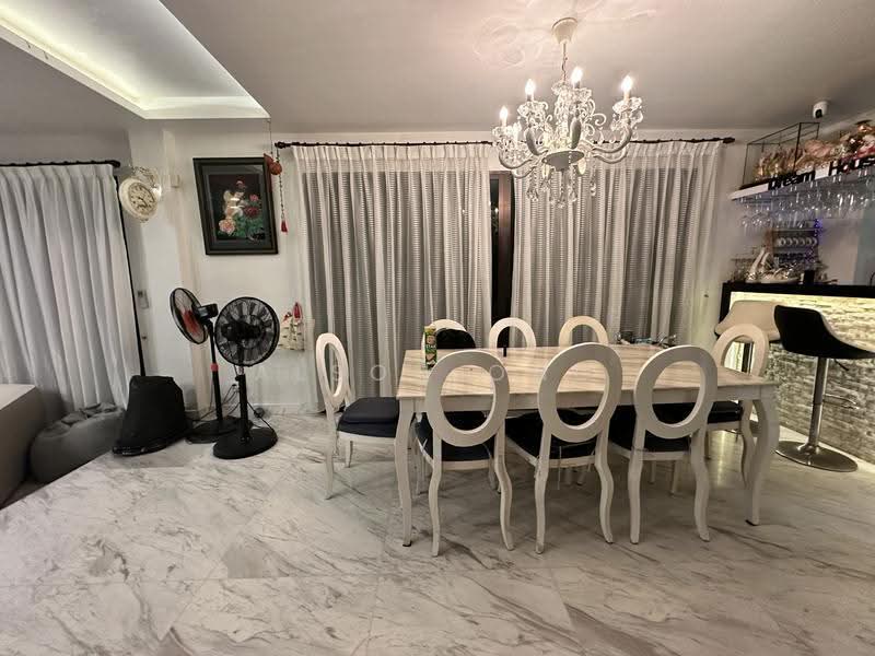 Freehold Landed | Mins Walk to Canberra MRT & Canberra Plaza | District 27 | Sembawang Villas, Sembawang Place, Sembawang / Yishun, 5 Bedrooms, 4,500 sqft, Semi-Detached House For Sale, by Alson Ong, 500245373 - Dining Room - PropertyGuru.com.sg
