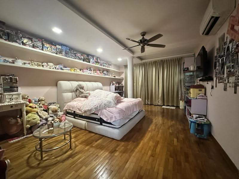 Freehold Landed | Mins Walk to Canberra MRT & Canberra Plaza | District 27 | Sembawang Villas, Sembawang Place, Sembawang / Yishun, 5 Bedrooms, 4,500 sqft, Semi-Detached House For Sale, by Alson Ong, 500245373 - Bedroom - PropertyGuru.com.sg
