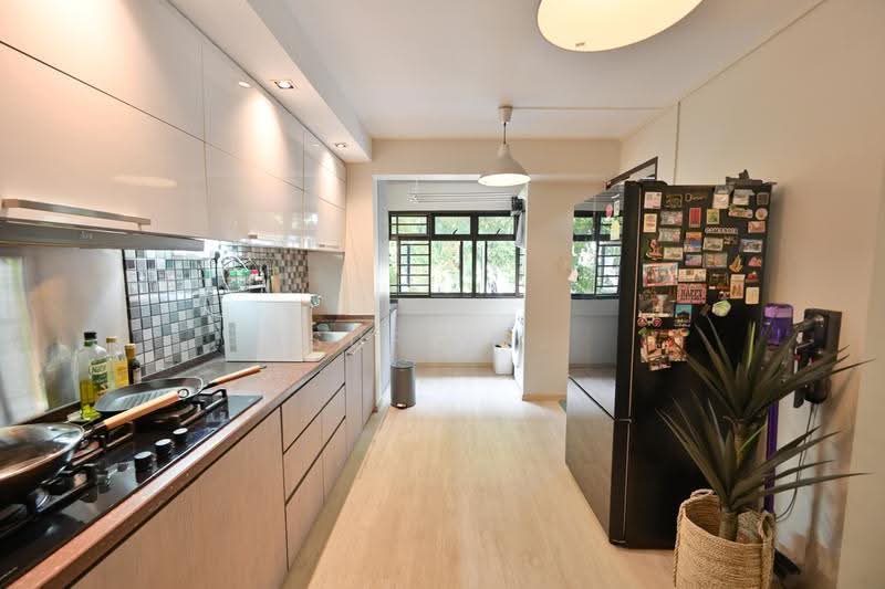 715 Bedok Reservoir Road, 715 Bedok Reservoir Road, Bedok / Upper East Coast, 3 Bedrooms, 1,302 sqft, HDB Flat For Sale, by Sufy B., 500245379 - Kitchen - PropertyGuru.com.sg