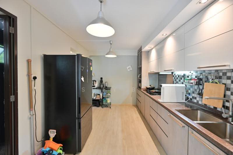 715 Bedok Reservoir Road, 715 Bedok Reservoir Road, Bedok / Upper East Coast, 3 Bedrooms, 1,302 sqft, HDB Flat For Sale, by Sufy B., 500245379 - Kitchen - PropertyGuru.com.sg