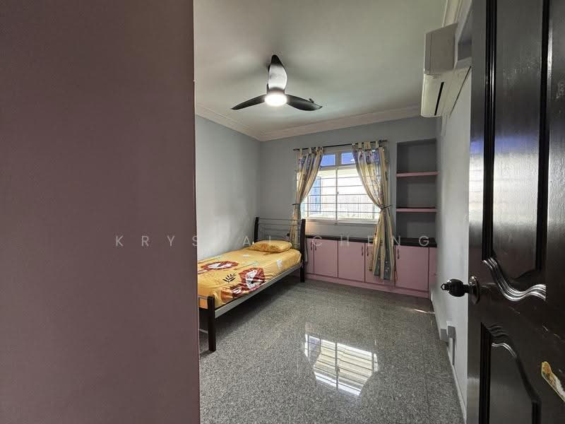 126A Edgedale Plains, 126A Edgedale Plains, 3 Bedrooms, 1,184 sqft, HDB Flat For Sale, by Krystal Cheng, 500245381 - Bedroom - PropertyGuru.com.sg