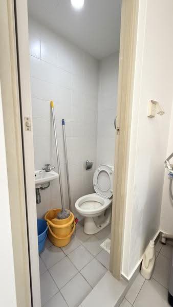Amaranda Gardens, 122 Serangoon Avenue 3, 2 Bedrooms, 990 sqft, Condominium For Sale, by Cassandra Lim, 500245393 - Bathroom - PropertyGuru.com.sg