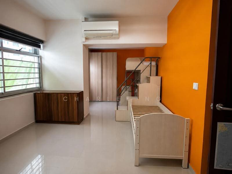 50 Strathmore Avenue, 50 Strathmore Avenue, Alexandra / Commonwealth, 3 Bedrooms, 1,184 sqft, HDB Flat For Sale, by Charlee Ng, 500245395 - Bedroom - PropertyGuru.com.sg