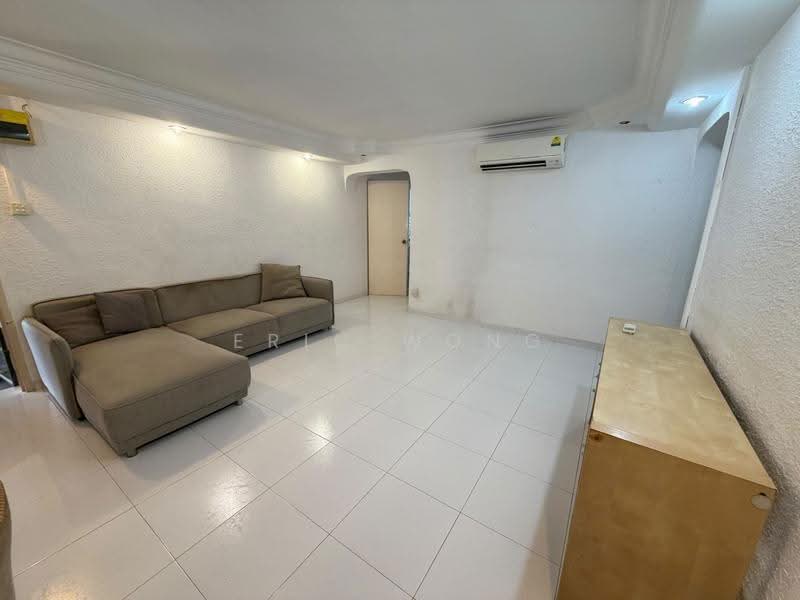 118 Serangoon North Avenue 1, 118 Serangoon North Avenue 1, Hougang / Punggol / Sengkang, 3 Bedrooms, 980 sqft, HDB Flat For Rent, by Eric Wong, 500245396 - Living Room - PropertyGuru.com.sg