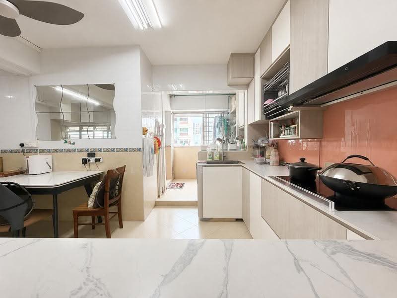 363 Woodlands Avenue 5, 363 Woodlands Avenue 5, Room Rental, 200 sqft, HDB Flat For Rent, by Kleeve Lim, 500245400 - Kitchen - PropertyGuru.com.sg