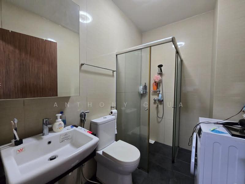 Kovan Grandeur, 118 Tampines Road, 1 Bedroom, 388 sqft, Condominium For Rent, by Anthony Chua, 500245421 - Bathroom - PropertyGuru.com.sg
