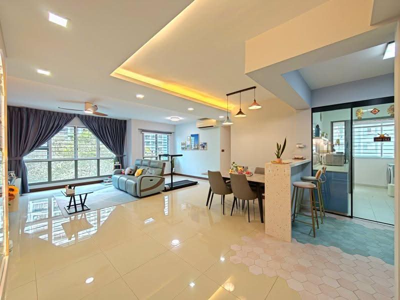 677C Punggol Drive, 677C Punggol Drive, Hougang / Punggol / Sengkang, 3 Bedrooms, 1,216 sqft, HDB Flat For Sale, by Jesslyn Seah, 500245427 - Living Room - PropertyGuru.com.sg