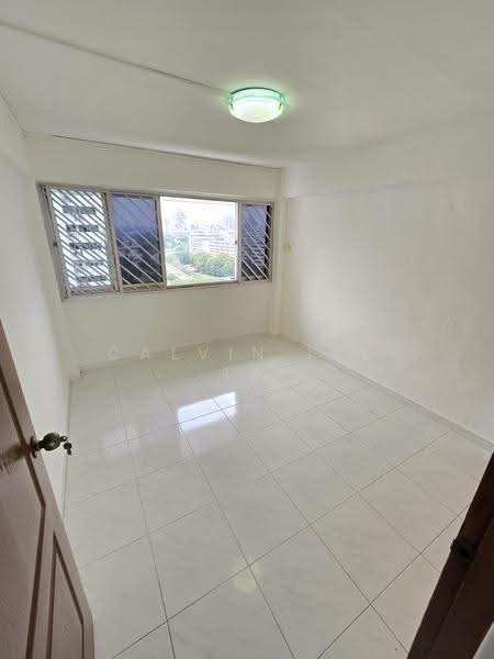 221 Lorong 8 Toa Payoh, 221 Lorong 8 Toa Payoh, Balestier / Toa Payoh, 3 Bedrooms, 882 sqft, HDB Flat For Sale, by Calvin Lee TK, 500245431 - Interior - PropertyGuru.com.sg