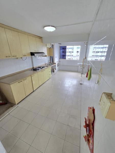 221 Lorong 8 Toa Payoh, 221 Lorong 8 Toa Payoh, Balestier / Toa Payoh, 3 Bedrooms, 882 sqft, HDB Flat For Sale, by Calvin Lee TK, 500245431 - Kitchen - PropertyGuru.com.sg