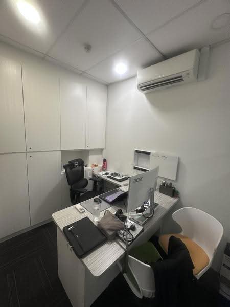 Manhattan House, 151 Chin Swee Road, Alexandra / Commonwealth, 969 sqft, Office For Rent, by Benson Leow, 500245435 - Study - CommercialGuru.com.sg