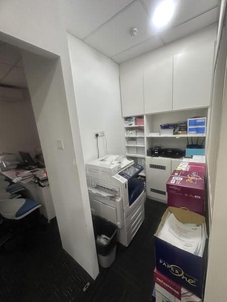Manhattan House, 151 Chin Swee Road, Alexandra / Commonwealth, 969 sqft, Office For Rent, by Benson Leow, 500245435 - Interior - CommercialGuru.com.sg