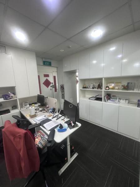 Manhattan House, 151 Chin Swee Road, Alexandra / Commonwealth, 969 sqft, Office For Rent, by Benson Leow, 500245435 - Study - CommercialGuru.com.sg