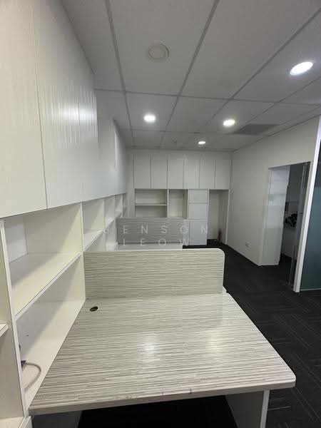 Manhattan House, 151 Chin Swee Road, Alexandra / Commonwealth, 969 sqft, Office For Rent, by Benson Leow, 500245435 - Interior - CommercialGuru.com.sg