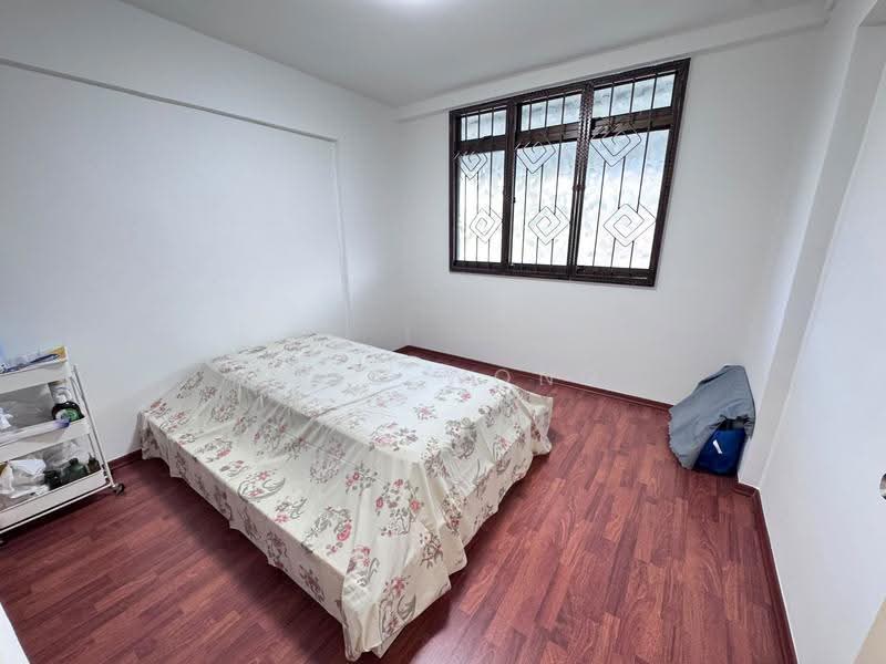 607 Hougang Avenue 4, 607 Hougang Avenue 4, 3 Bedrooms, 904 sqft, HDB Flat For Rent, by Eric Wong, 500245453 - Bedroom - PropertyGuru.com.sg