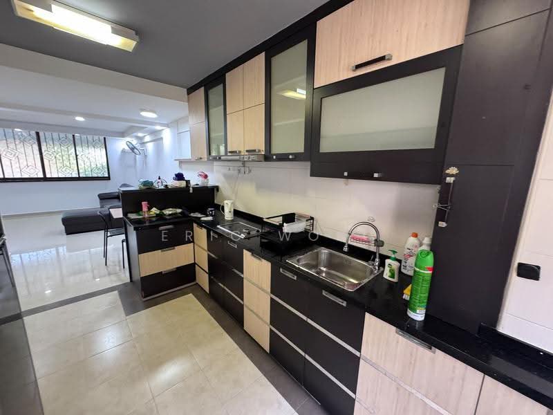 607 Hougang Avenue 4, 607 Hougang Avenue 4, 3 Bedrooms, 904 sqft, HDB Flat For Rent, by Eric Wong, 500245453 - Kitchen - PropertyGuru.com.sg