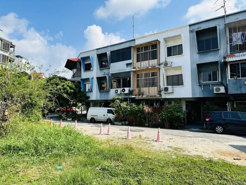 rambutan, Rambutan, 3 Bedrooms, 1,627 sqft, Walk-up Apartment For Rent, by Kez Giam, 500245467 - Exterior - PropertyGuru.com.sg