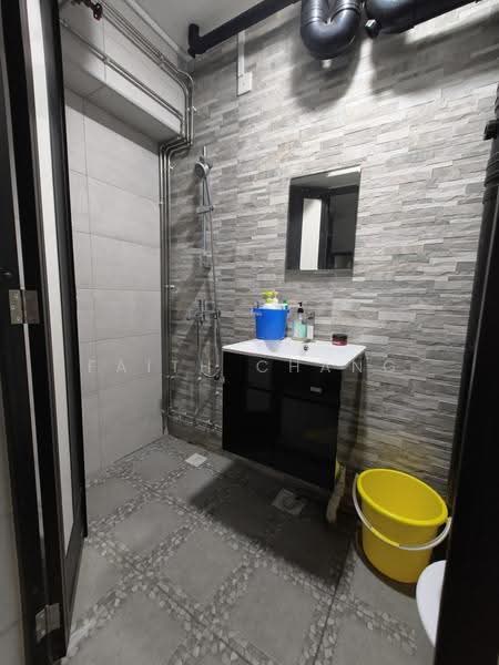 686C Choa Chu Kang Crescent, 686C Choa Chu Kang Crescent, Dairy Farm / Bukit Panjang / Choa Chu Kang, Room Rental, 100 sqft, HDB Flat For Rent, by Faith Chang, 500245469 - Bathroom - PropertyGuru.com.sg