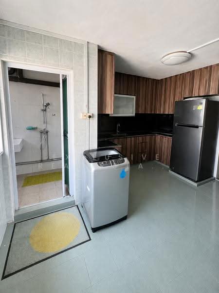 486A Tampines Avenue 9, 486A Tampines Avenue 9, Pasir Ris / Tampines, 3 Bedrooms, 1,378 sqft, HDB Flat For Sale, by ARTHUR, 500245471 - Kitchen - PropertyGuru.com.sg