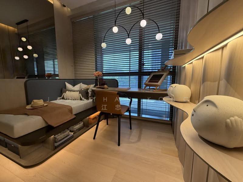 District 1 Condo at RCR Pricing, , 2 Bedrooms, 721 sqft, Condominium For Sale, by Jonathan Kong 江忠仁, 500245473 - Bedroom - PropertyGuru.com.sg