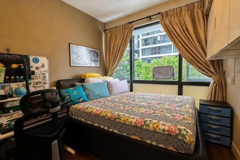 C.H.E.A.P | Unblocked Pool View 3-bedder | 8mins to Punggol MRT, Punggol Walk / Punggol Field / Punggol Way / Punggol Central, 3 Bedrooms, 1,109 sqft, Condominium For Sale, by Gabriel Tan, 500245483 - Common Bedroom - PropertyGuru.com.sg