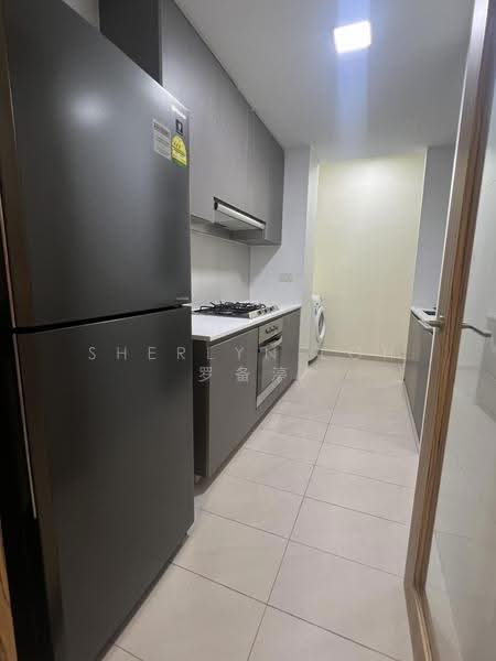 FLO Residence, Punggol Field Walk, Hougang / Punggol / Sengkang, 3 Bedrooms, 926 sqft, Condominium For Rent, by Sherlyn Loh 罗备渟, 500245492 - Kitchen - PropertyGuru.com.sg