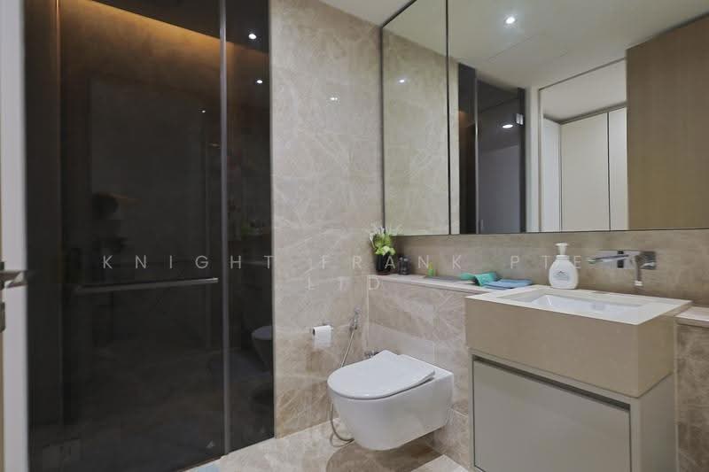 Amber Park, 14 Amber Gardens, East Coast / Marine Parade, 6 Bedrooms, 4,392 sqft, Condominium For Sale, by ELAINE CHIA, 500245505 - Bathroom - PropertyGuru.com.sg
