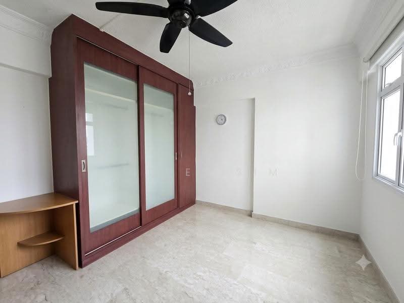 431 Tampines Street 41, 431 Tampines Street 41, 3 Bedrooms, 1,593 sqft, HDB Flat For Sale, by Esther Sim, 500245521 - Bedroom - PropertyGuru.com.sg