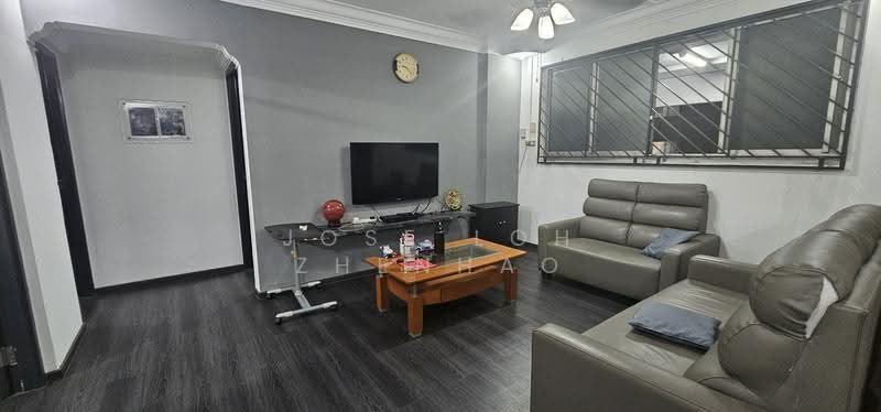 746 Jurong West Street 73, 746 Jurong West Street 73, 3 Bedrooms, 1,119 sqft, HDB Flat For Sale, by Jose Loh Zhenhao, 500245522 - Living Room - PropertyGuru.com.sg