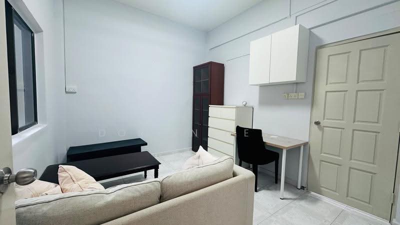 Bamboo Grove Park, Chu Yen Street, Room Rental, 400 sqft, Semi-Detached House For Rent, by Doreen Heng, 500245545 - Living Room - PropertyGuru.com.sg
