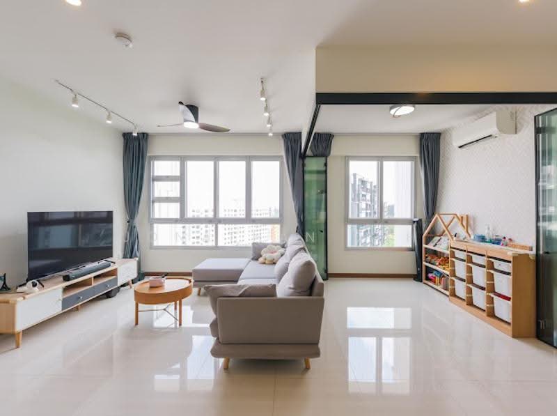 109B Canberra Walk, , 3 Bedrooms, 1,216 sqft, HDB Flat For Sale, by Jonathan Koh, 500245553 - Living Room - PropertyGuru.com.sg