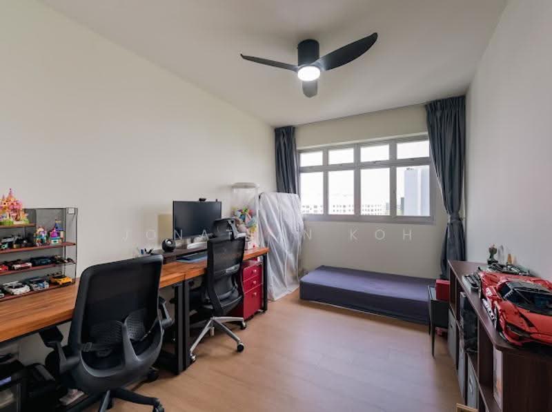 109B Canberra Walk, , 3 Bedrooms, 1,216 sqft, HDB Flat For Sale, by Jonathan Koh, 500245553 - Study - PropertyGuru.com.sg