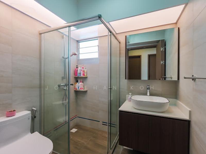 109B Canberra Walk, , 3 Bedrooms, 1,216 sqft, HDB Flat For Sale, by Jonathan Koh, 500245553 - Bathroom - PropertyGuru.com.sg