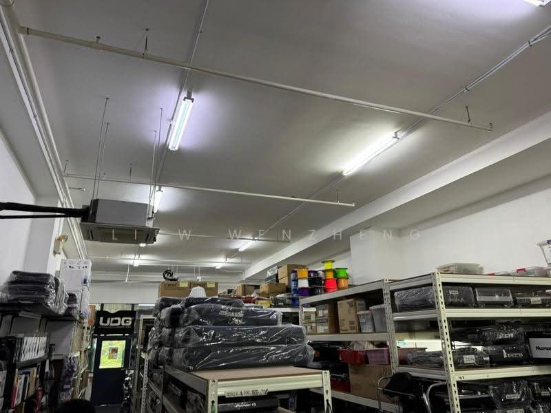 Midview Building, 50 Bukit Batok Street 23, Dairy Farm / Bukit Panjang / Choa Chu Kang, 1,711 sqft, Light Industrial (B1) For Rent, by Liew Wenzheng, 500245555 - Interior - CommercialGuru.com.sg