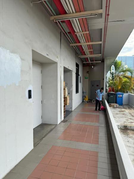 Midview Building, 50 Bukit Batok Street 23, Dairy Farm / Bukit Panjang / Choa Chu Kang, 1,711 sqft, Light Industrial (B1) For Rent, by Liew Wenzheng, 500245555 - Corridor - CommercialGuru.com.sg