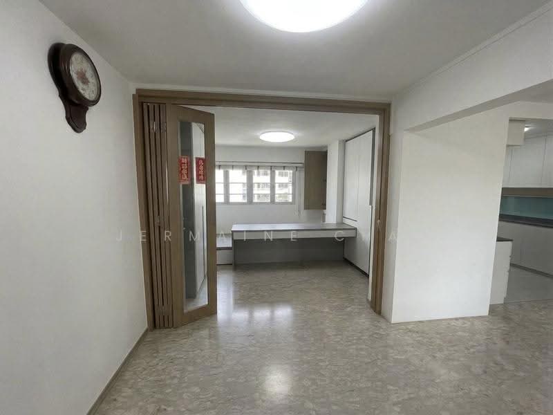 228 Jurong East Street 21, 228 Jurong East Street 21, 4 Bedrooms, 1,313 sqft, HDB Flat For Rent, by Jermaine Chai, 500245570 - Study - PropertyGuru.com.sg