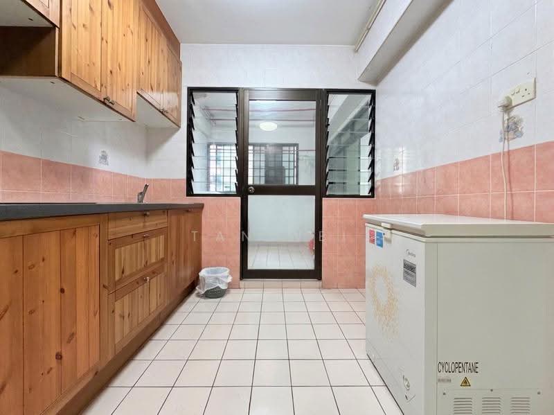 680A Jurong West Central 1, 680A Jurong West Central 1, Boon Lay / Jurong / Tuas, 4 Bedrooms, 1,453 sqft, HDB Flat For Sale, by Tan Wei, 500245572 - Kitchen - PropertyGuru.com.sg