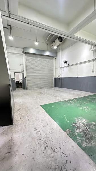 E9 Premium, 61 Woodlands Industrial Park E9, 2,450 sqft, Factory / Workshop (B2) For Rent, by Larry Yeow, 500245575 - Interior - CommercialGuru.com.sg