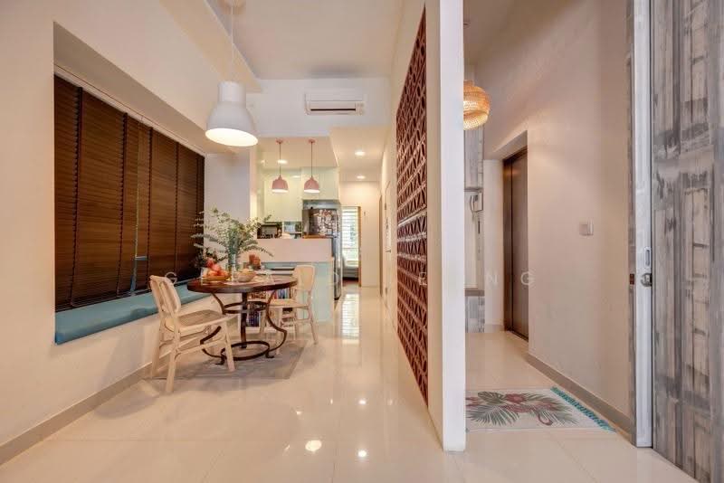 Coastal Breeze Residences, 10 Loyang Besar Close, Changi Airport / Changi Village, 3 Bedrooms, 1,173 sqft, Condominium For Sale, by Gerald Leong, 500245596 - Private Lift Lobby - PropertyGuru.com.sg