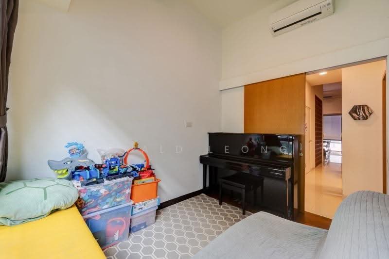 Coastal Breeze Residences, 10 Loyang Besar Close, Changi Airport / Changi Village, 3 Bedrooms, 1,173 sqft, Condominium For Sale, by Gerald Leong, 500245596 - Bedroom 3 - PropertyGuru.com.sg